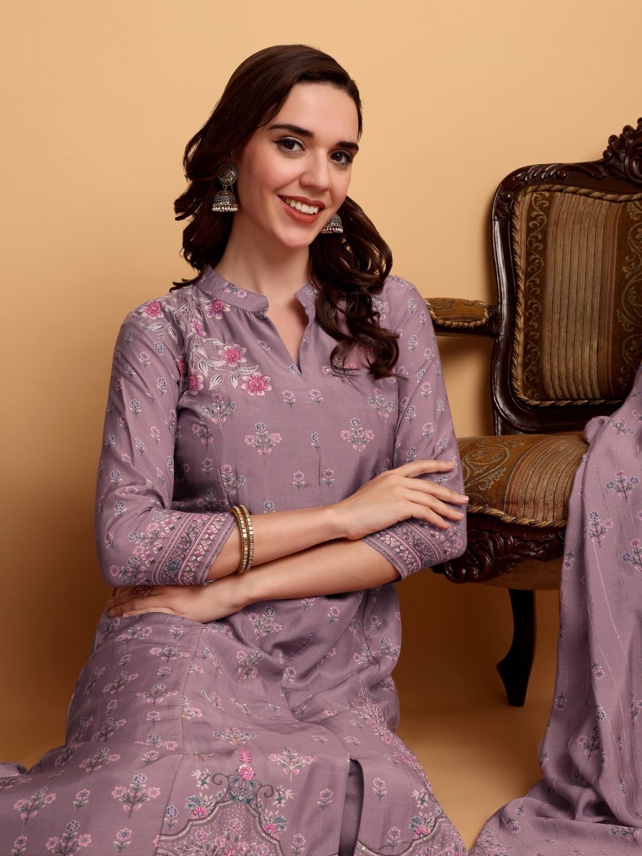 Dusty Lavender Floral Embroidered Kurta Set with Dupatta - CLOHI