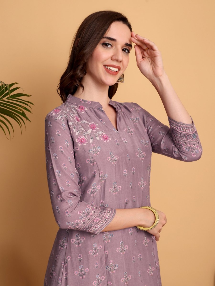 Dusty Lavender Floral Embroidered Kurta Set with Dupatta - CLOHI