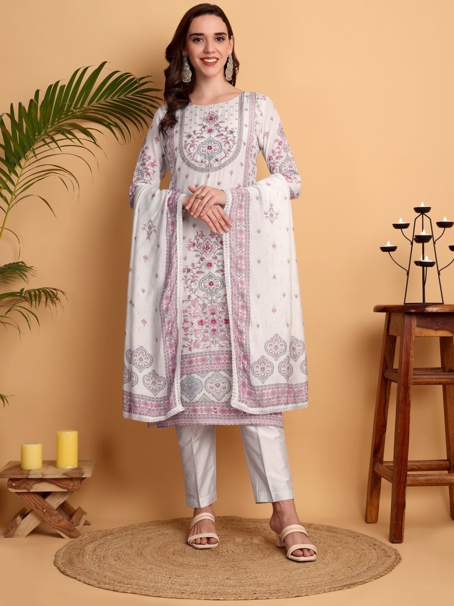 Elegant Mughal - Inspired Silver Grey Kurta Set with Dupatta for Women - CLOHI