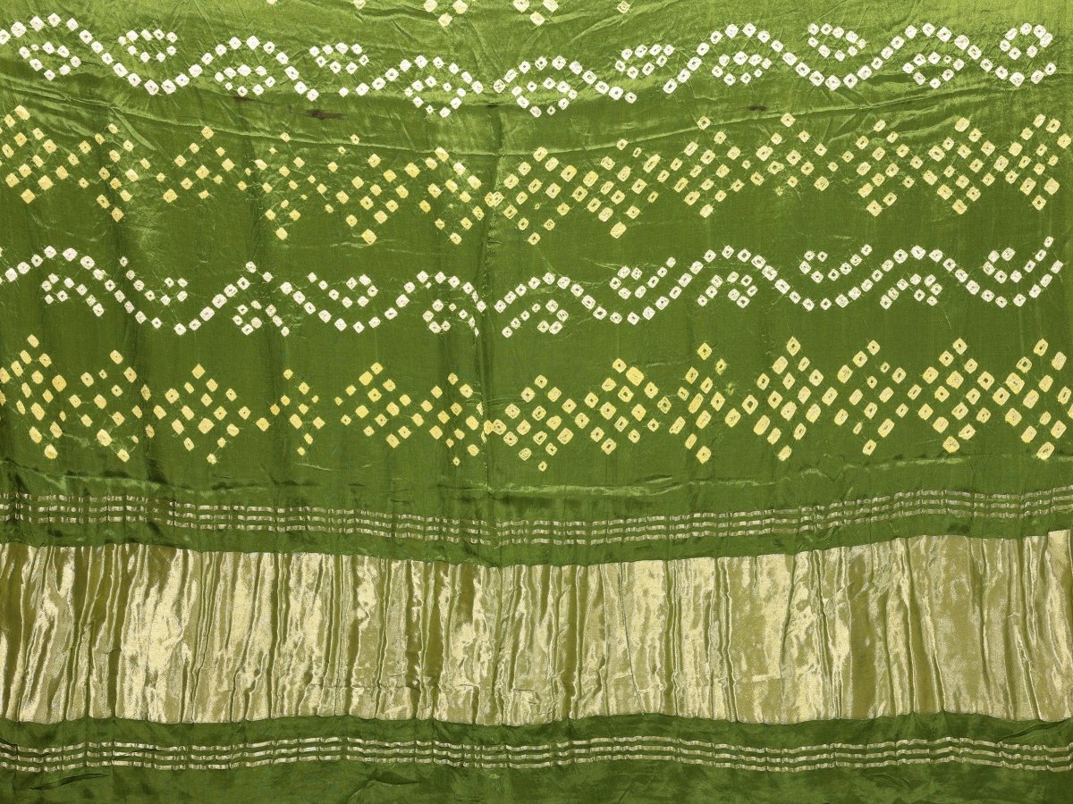 Green Jacquard Zari Bandhani Saree with Lagdi Patta - CLOHI