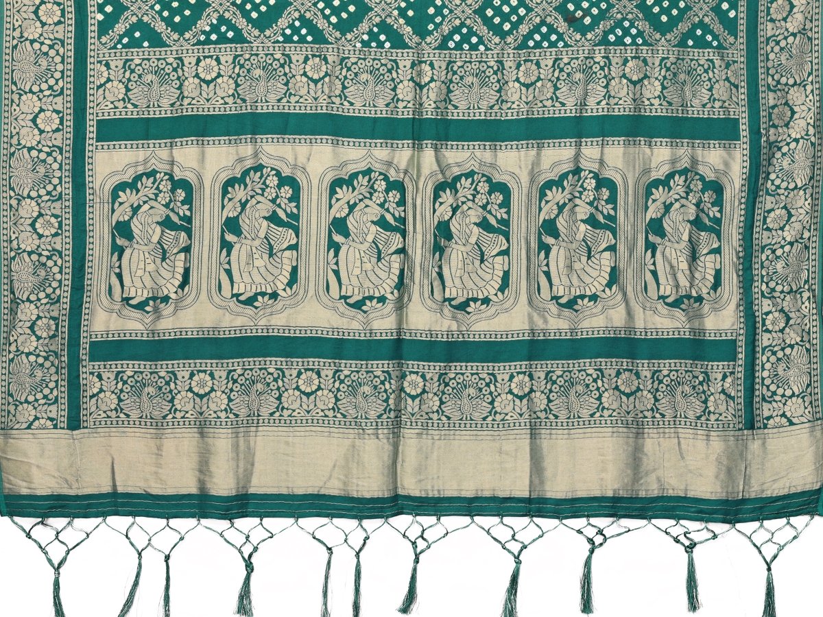 Green Jacquard Zari Hand Bandhani Saree with Peacock & Dandiya Motifs - CLOHI